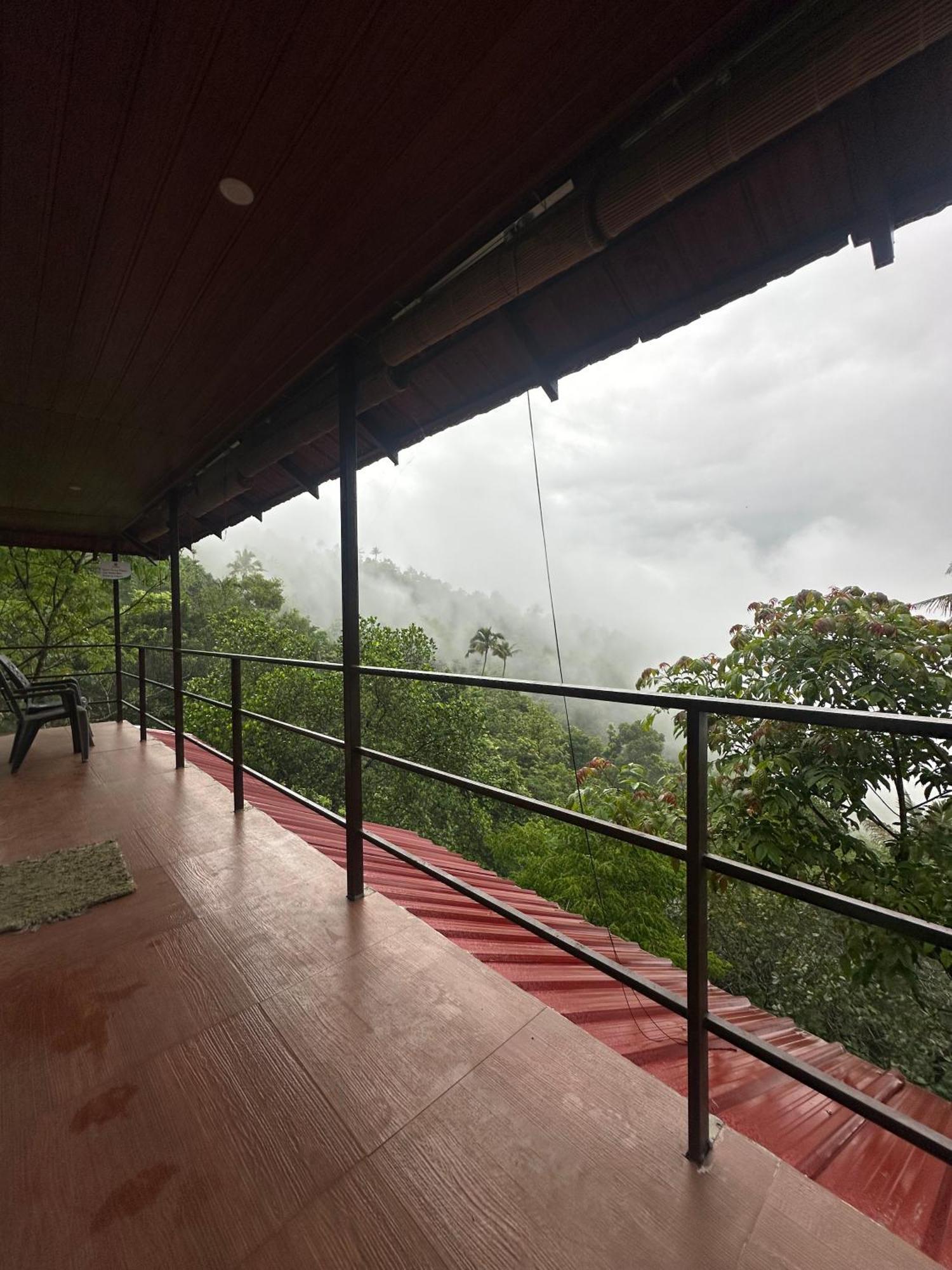 Sunset Valley Kerala Pool Resort - Serene Natural Forest Cottage Stay In Idukki With Sunrise & Sunset Panoramas, Natural Streams & Tranquil Summer Evenings Pirmed Экстерьер фото