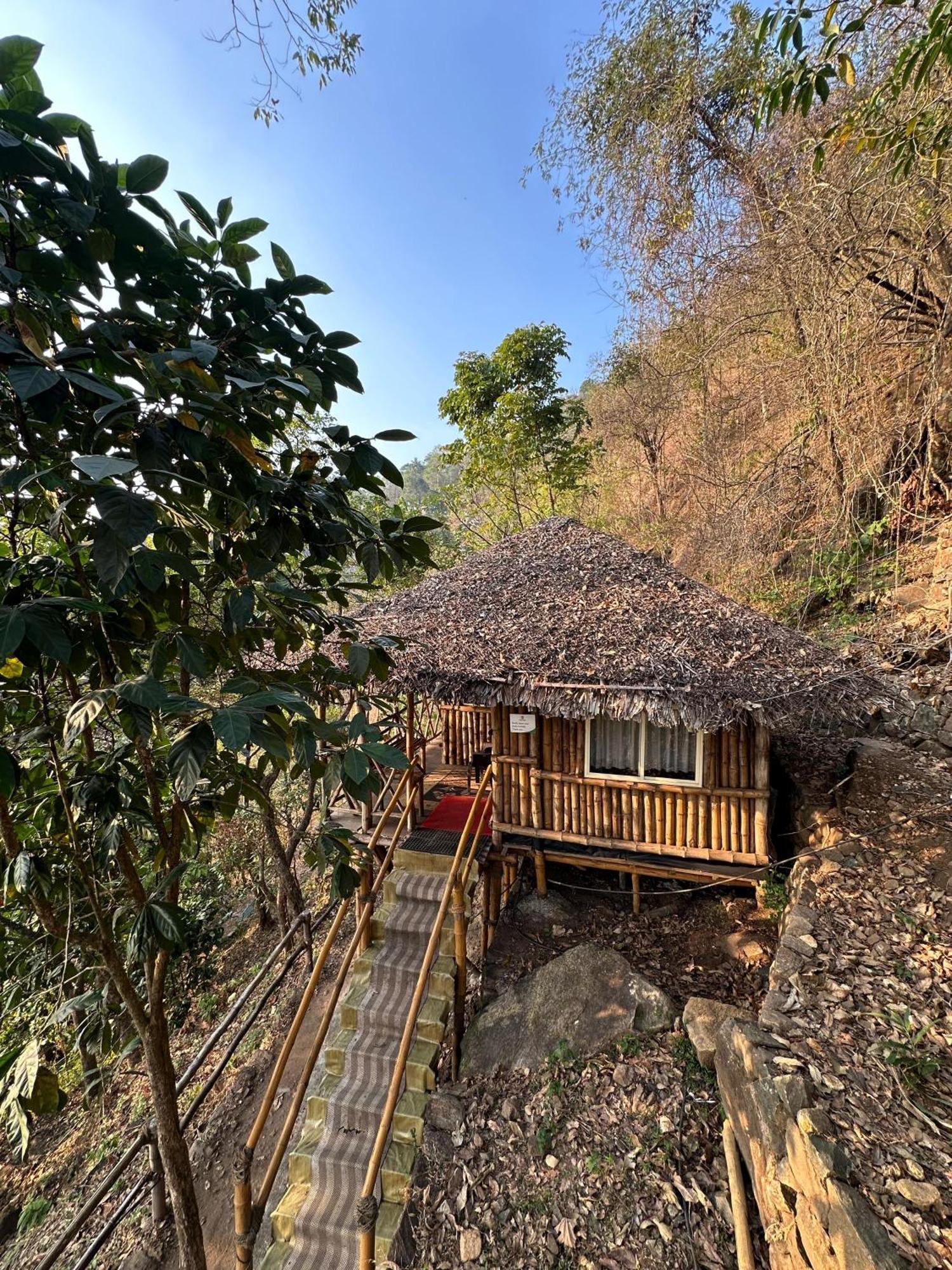 Sunset Valley Kerala Pool Resort - Serene Natural Forest Cottage Stay In Idukki With Sunrise & Sunset Panoramas, Natural Streams & Tranquil Summer Evenings Pirmed Экстерьер фото