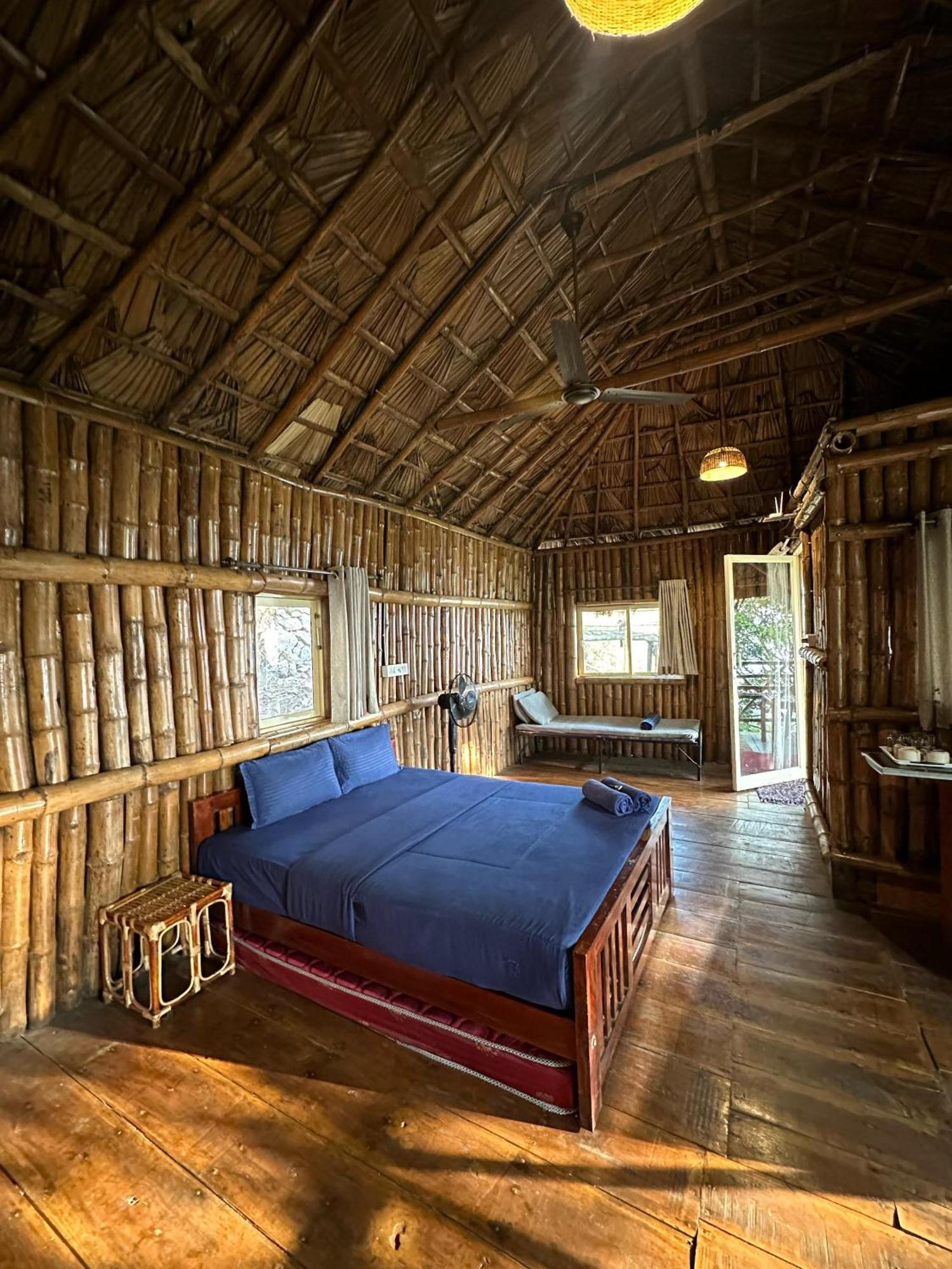 Sunset Valley Kerala Pool Resort - Serene Natural Forest Cottage Stay In Idukki With Sunrise & Sunset Panoramas, Natural Streams & Tranquil Summer Evenings Pirmed Экстерьер фото