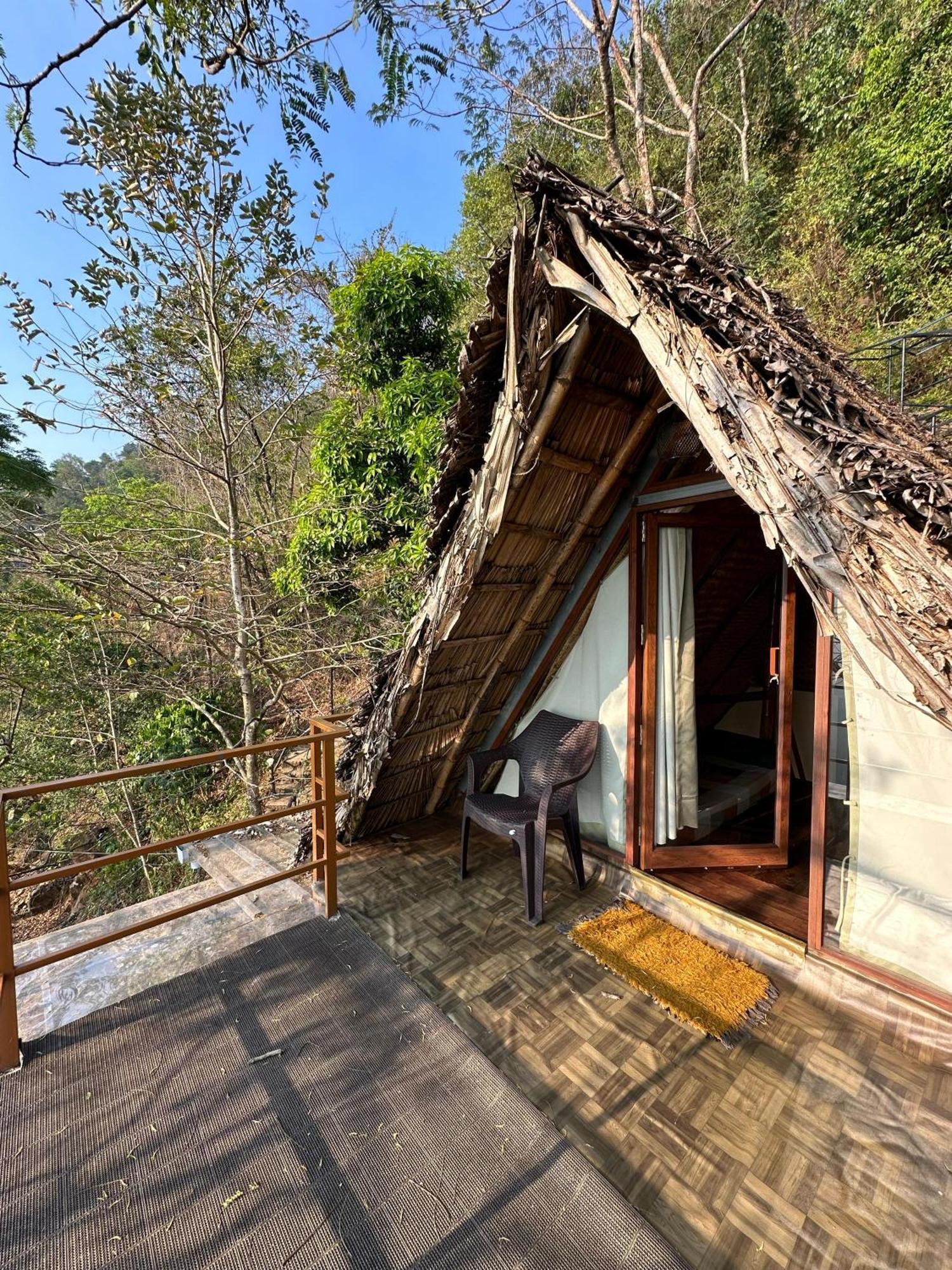 Sunset Valley Kerala Pool Resort - Serene Natural Forest Cottage Stay In Idukki With Sunrise & Sunset Panoramas, Natural Streams & Tranquil Summer Evenings Pirmed Экстерьер фото